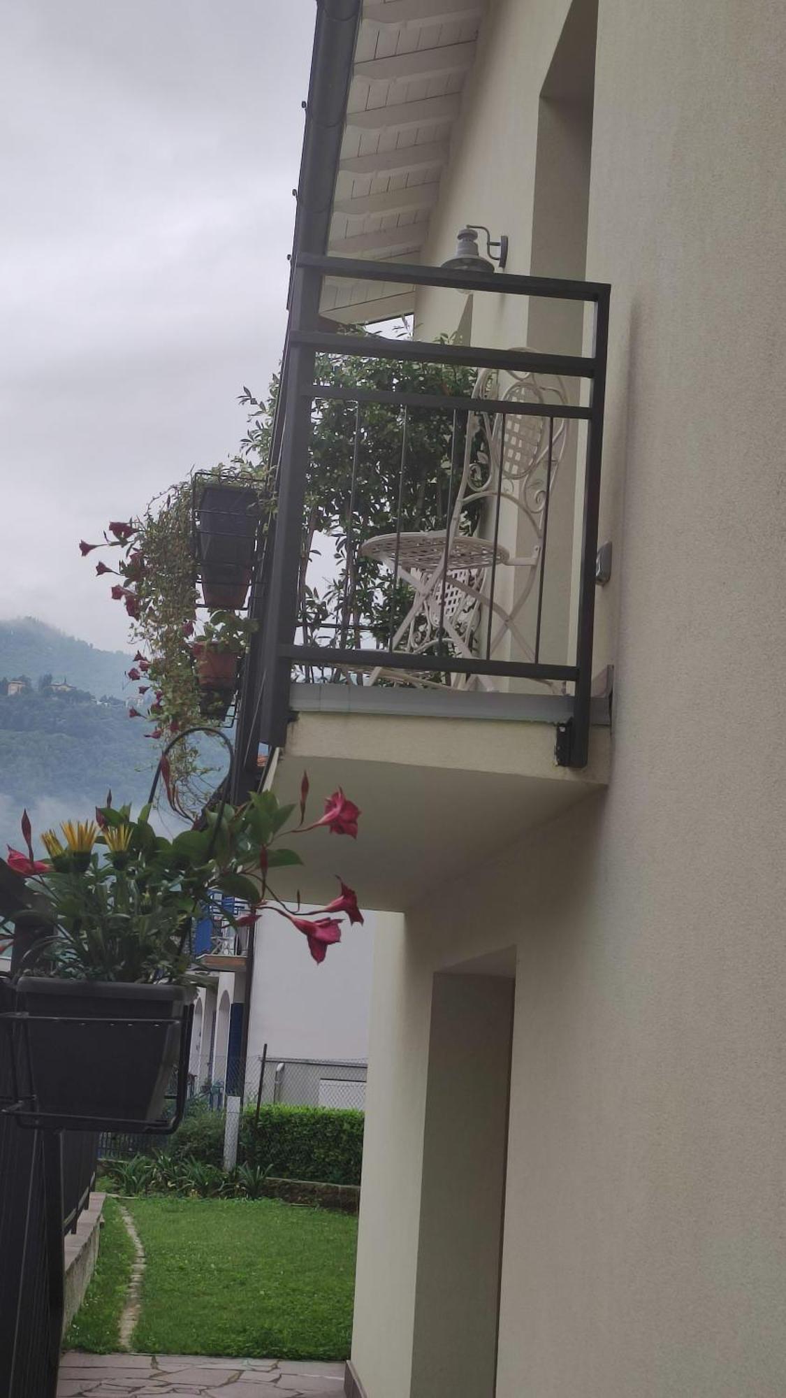 Lora Giusta Guest House コモ エクステリア 写真